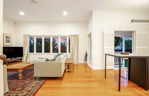 Grey Lynn House | Modern Classic Summar