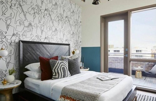 Central Business District House | Roami at The Brandywine | Pool | 6 Bed Combo PH