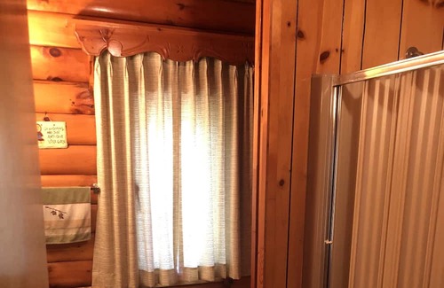 Schroon Lake Cabin | Escape to the Lake and Relax on the Private Beach
