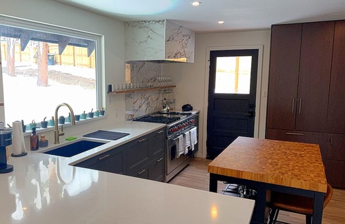 Evergreen Cabin | Escape to a Serene Mountain Getaway: Your Perfect Retreat Awaits in Evergreen CO
