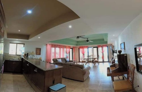 San Diego Apartment | Condominio 2BR con Vista al mar y al Lado de la Piscina