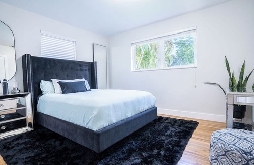 El Portal House | Escape to Paradise: VRBO Oasis in North Miami! ~ Pet Friendly