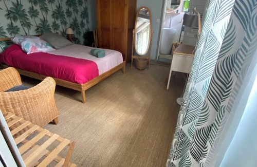 Mery-Bissieres-en-Auge House | Country house in the Pays d'Auge. Relaxation and rest here at the Gîte du Laizon.