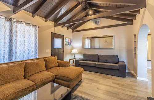 Tucson House | Modern, new house. One Block from Campus