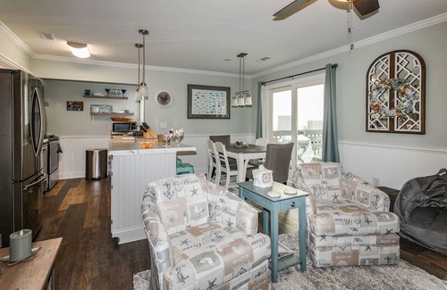 Garden City Condo | The Coddage #5 - Two bedroom, Two Bath Second Row Condo in Garden City Beach