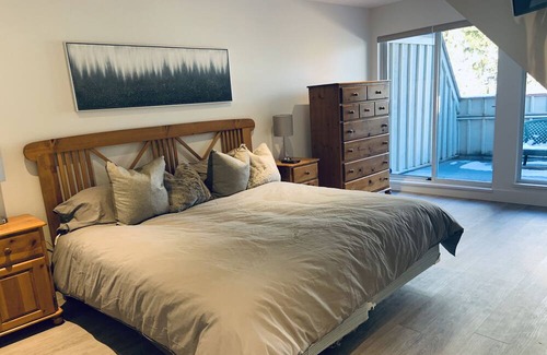 Village North Condo | NEW RENO - 3 bedroom Whistler village Condo Great location!