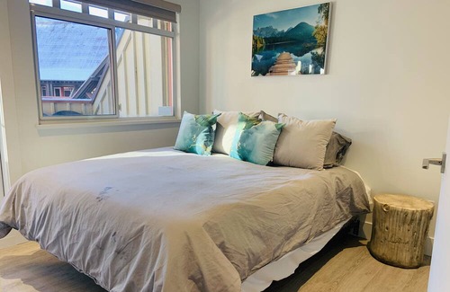 Village North Condo | NEW RENO - 3 bedroom Whistler village Condo Great location!
