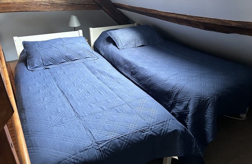Villemoiron-en-Othe House | Le domaine du Lavoir - Studio MINOUCHE sleeps 4. jacuzzi from April to October