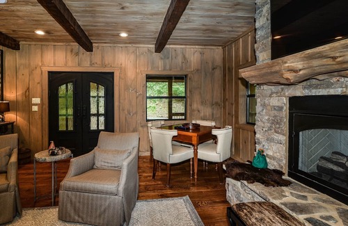 Blue Ridge House | Fly Fish, Tube & Relax on The Toccoa River-Aska Adventure- 10 Mins from Dwntn BR