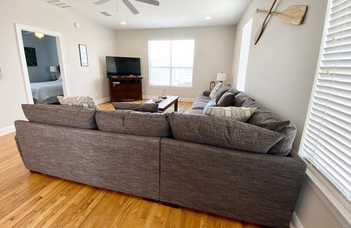 Morgantown House | Morgantown Private Home w/ Pool & Easy Beach Access