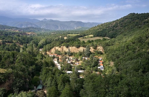 Espira-de-Conflent Ski Chalet | Luxe Sanitary XL 6 pers. Villatents at charm campsite Le Canigou, the Pyrenees