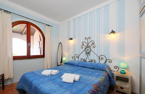 Trinita d'Agultu e Vignola Apartment | Nice apartment for 5 guests with TV, terrace and pets allowed