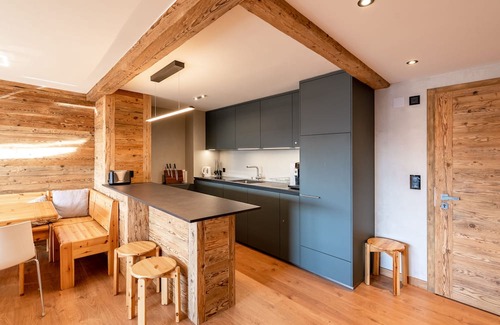 Verbier Apartment | Completely renovated, bright 2 bedoom apartment with view on the village and the mountains. Its loca