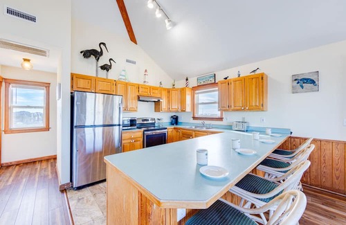 Rodanthe House | On Special - Oceanview in Rodanthe-Relax at Pool, Hot Tub, Game Room, Pier Pass,