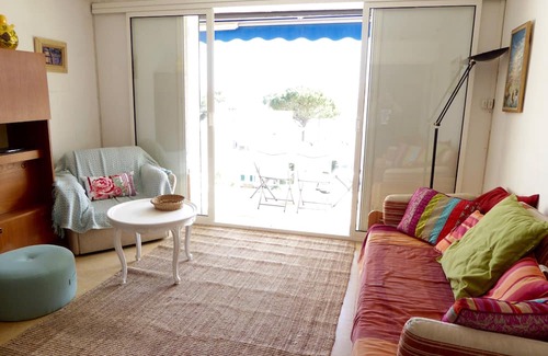 La Ciotat Apartment | T2 50 m, air-conditioned, with garage in a small quiet property.