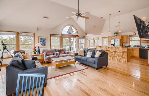 Rodanthe House | On Special - Oceanview Fun for Whole Family, Waves! Pool, Hot Tub, Game Room, Do
