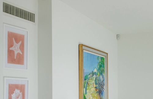 French Riviera House | Monaco Bay View villa with pool, sea views, secure parking for 3 cars, elevator.