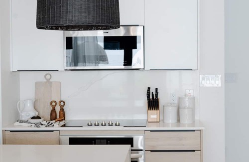 Lower Carlton Beach House | Carlton Cove