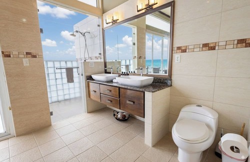 Boca Corona Hotel | Casa Caracol Suites