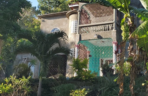 Yallahs Apartment | Can sleep 7 people with private parking