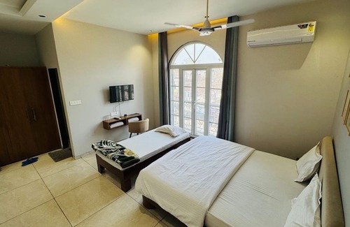 Chittorgarh Hotel | Hotel Hari leela fort view palace