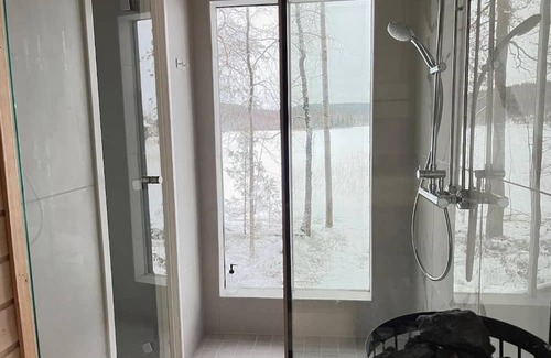 Vaajakoski Apartment | High-quality suite by the lake