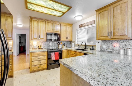 Clear Lake House | Waterfront Decks w/Views: Lower Lake Home!