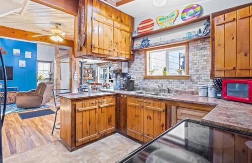 Town of Richmond Cottage | Honeoye Happiness Year Round Lake View/Access 3 BR