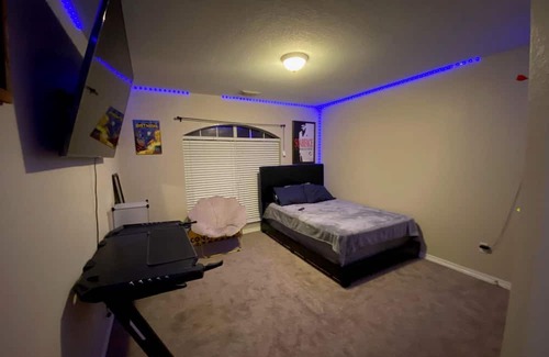 Pearland House | Upscale Pearland Home in Prime Location! Unique and Spacious!