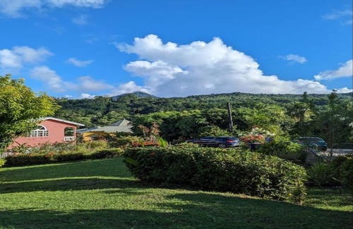 Castries Quarter House | Charming 2-bedroom house in Castries with WiFi