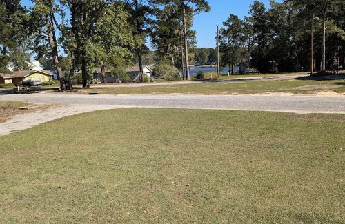 Summerton House | Charming 2-BR 2BA on Lake Marion- John C Landing -Cuddo Summerton SC