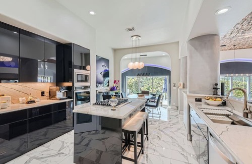 Long Canyon House | NEW! Oasis at the Cove! 7 AC! Sleeps up to 12!