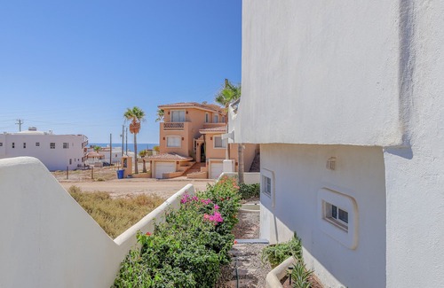 Las Conchas House | 3-BR Beach & Desert Oasis with Stunning 360° Views, Private Balcony & Palapa