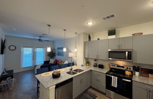 Wetmore Apartment | Amazing Hill Country Vue, Home, pool, pet friendlyn