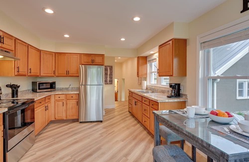 Bay City Apartment | Riverfront Getaway 4 Mi to Downtown Bay City!