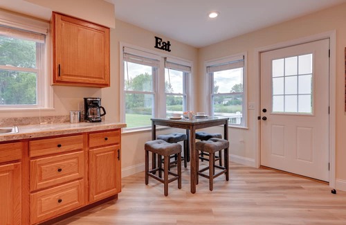 Bay City Apartment | Riverfront Getaway 4 Mi to Downtown Bay City!