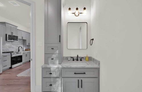 Stagecoach House | One Bedroom Casita with Kitchen On Lake Apache in the serene City of Stagecoach.