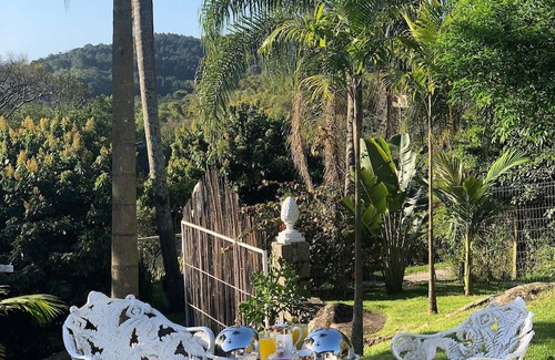 Florianopolis House | Linda Suíte com Hidro e Piscina - CasaIvan