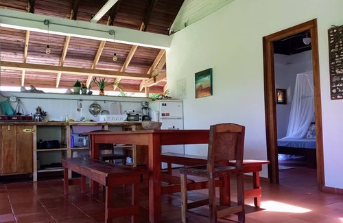 Santa Catalina Apartment | 2BR/2BA loft apartment with treehouse feeling in Santa Catalina