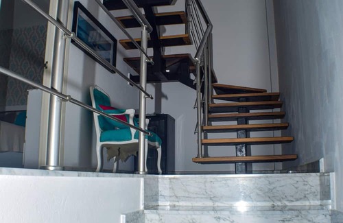 Villa Hermosa Apartment | Stylish 3-Bedroom Escape with AC and WiFi in Welcoming La Caña