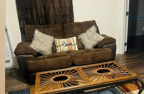 Santa Fe Apartment | The LagoonSide LoungeAway w/Pool/Parking/WiFi Pkg