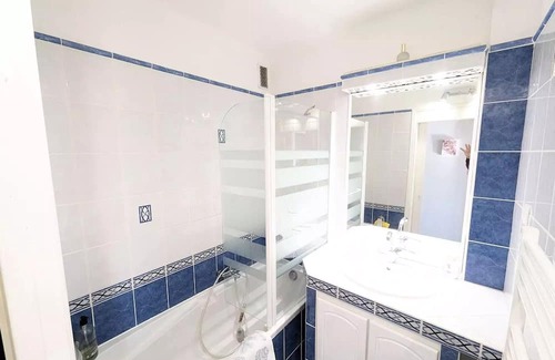 Tamaris Apartment | Sand and Chopin Residence - 3 Rooms for 6 People