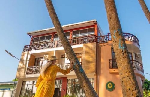 Huraa House | Seaview Suite in Huraa Guesthouse with AC, Wifi & Balcony