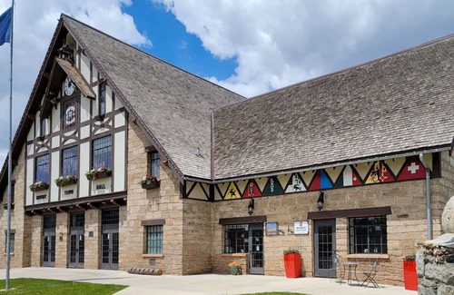 Midway Resort | Charming 2-bedroom deluxe resort in Midway during Swiss Days!