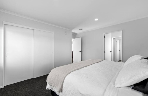 Mount Maunganui Cottage | Urban Charm - Mount Maunganui Downstairs Apartment