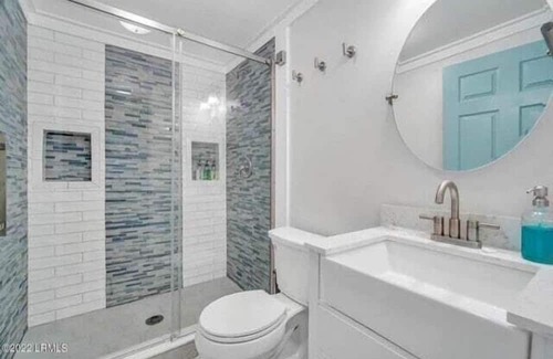 Blue Heron Lake House | The Webber · Boho Beach House w Private Patio and Golf Cart