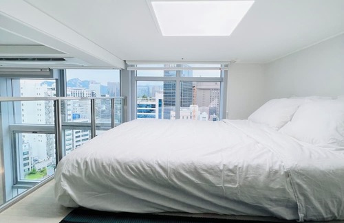 Hoehyeon-dong Apartment | Dojagi House: Explore & Retreat in Central Seoul