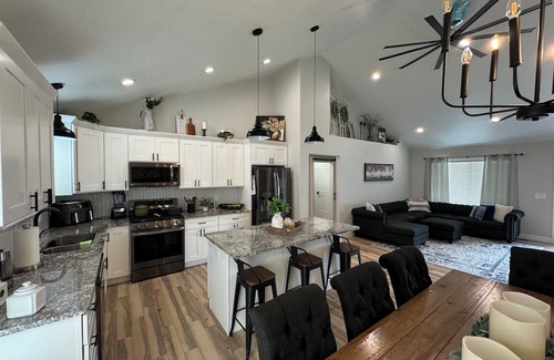Gillette House | Clean beautiful house 3 minutes from CAM-PLEX & 1 min from Energy Sports Complex