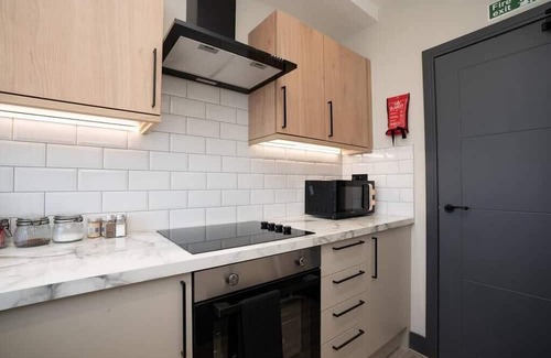 Southall Green Apartment | Cosy Ensuite Room in Southall, Great Links to LDN