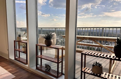 West End Condo | Penthouse on West 6th St